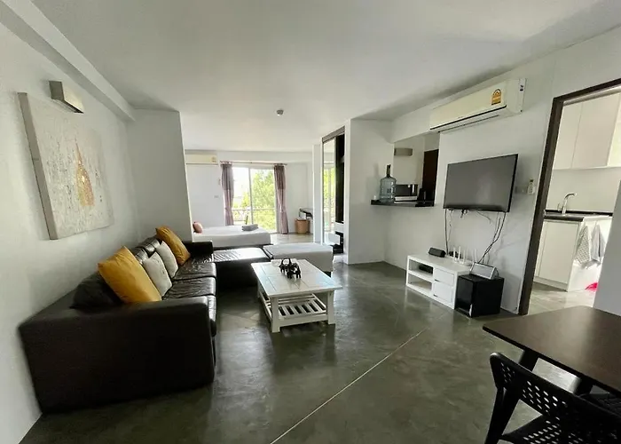 Extra Large, Modern Apartment With Sea View