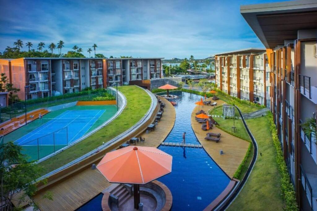 Extra Large, Modern With Sea View Appartement *